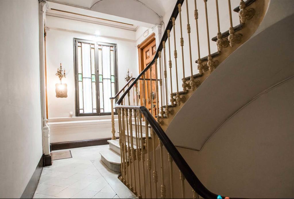 Buho Boutique Rooms (Adults Only) Барселона Экстерьер фото